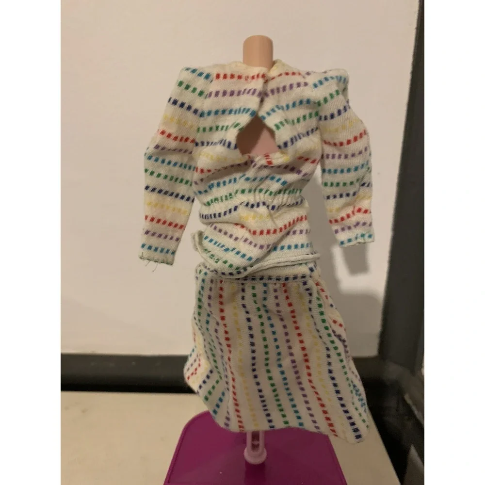 Barbie 1987 Bright N' Breezy Fashions Top Geometric Skirt & Shirt #4525 #4528